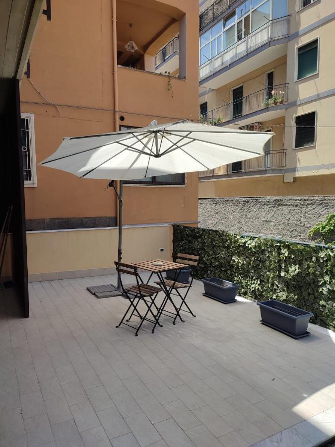 Appartamento Incantevole Con Parcheggio E Giardino Catania Luaran gambar