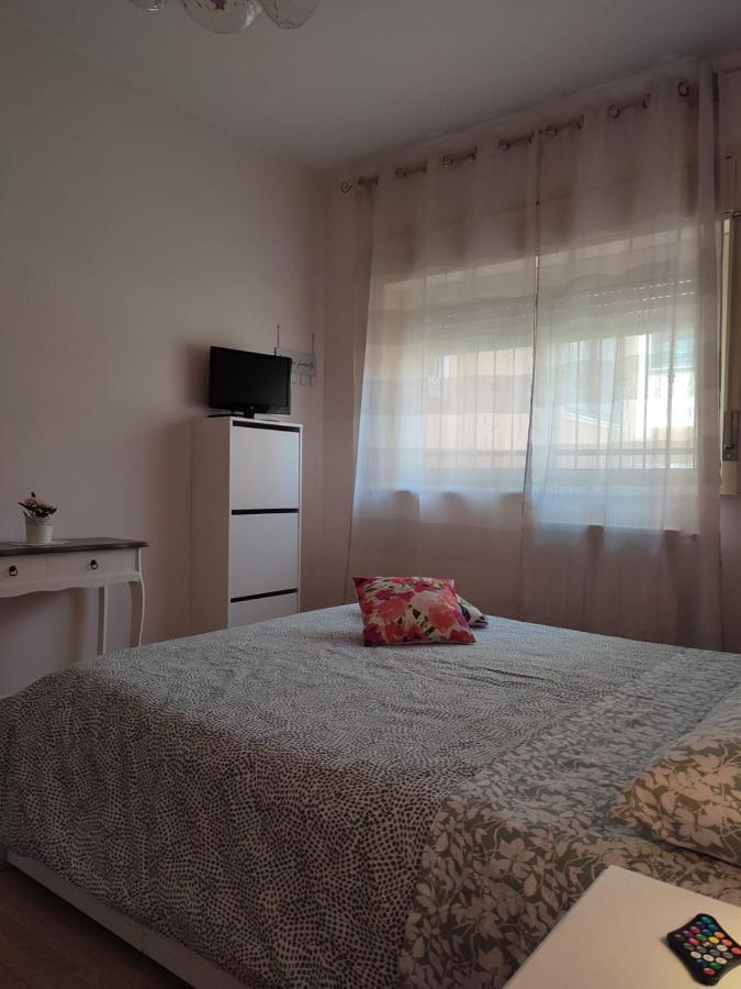 Appartamento Incantevole Con Parcheggio E Giardino Catania Luaran gambar
